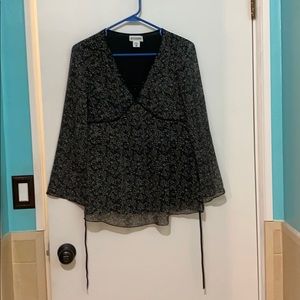 Women’s Motherhood Maternity Flowy, Tie-Back Top